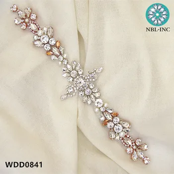 (30 бр.) продажба на Едро на сватбени ръчно изработени мъниста сребърен кристал кристал апликация на гали за сватбени рокли колан WDD0841