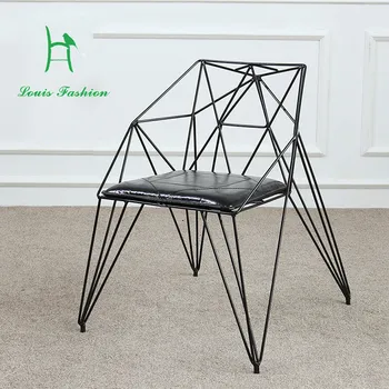 Творчески кът стол diamond wire - това е кух железен дизайн на мебели за промишлени цели