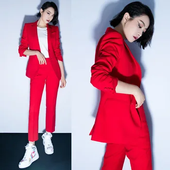 Червен ДР професионален костюм женски корейски вариант е тънък модерен красив костюм малка яке костюм панталони две групи на новата вълна